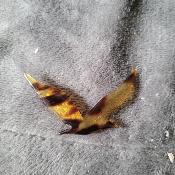 Vintage Bird Brooch, Brown Celluloid  Seagull Brooch - Picture 1 of 3
